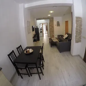 apartamento-cristo-de-la-yedra-con-parking.es-andalucia.com/