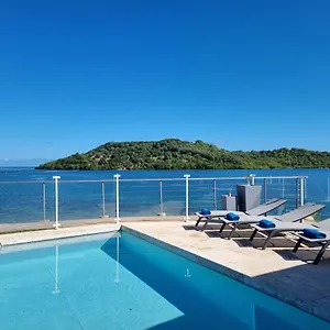 lucys-bay.comcaribbean.com/