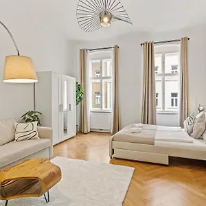 Cozy - 4 Min U6 Josefstaedterstrasse Wien